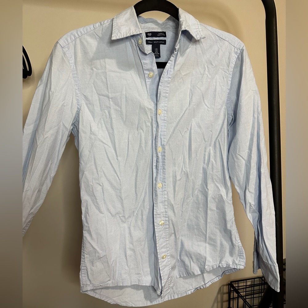 Gap Classic Fit Button Down Shirt